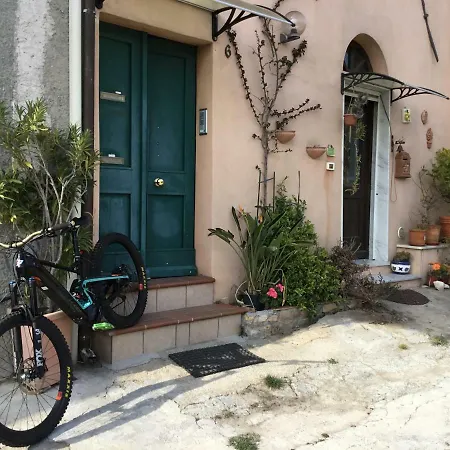 Guest house Room & Bike Shuttle Tour